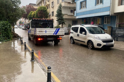 Yalova’da Sağanak Sonrası Yollar Göle Döndü