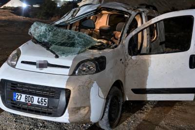 Gaziantep'te daha önce 7 kişinin öldüğü yolda yeni kazada 6 kişi yaralandı