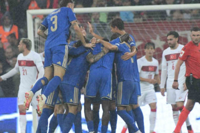 A Milli Futbol Takımı, Bursa'da İtalya'ya 4-1 yenildi, 17 maçta kazanamadı