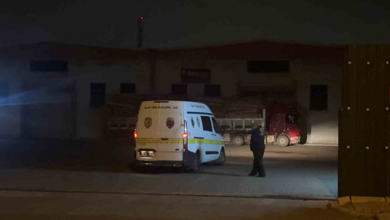 Kayseri Melikgazi'de sunta tesisinde konveyöre sıkışan işçi hayatını kaybetti