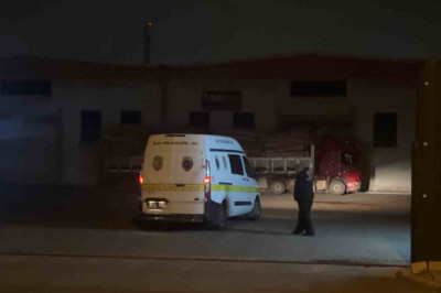 Kayseri Melikgazi'de sunta tesisinde konveyöre sıkışan işçi hayatını kaybetti
