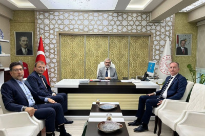 Yeşilay Heyetinden Yalova İl Milli Eğitim Müdürlüğüne Ziyaret