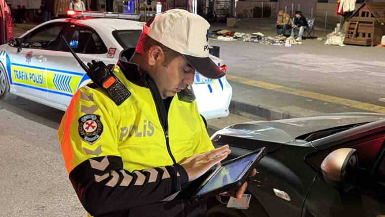 Tatvan'da Huzur ve Güven uygulamasında yaklaşık 500 şahıs ve 200 araç kontrol edildi