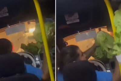 Kırmızı ışıkta bekleyen dolmuş şoförü, fiyatını uygun bulunca yolculara marul ısmarladı