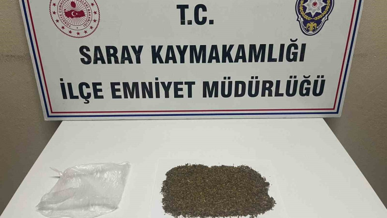 Tekirdağ Saray'da polis iki ayrı olayda toplam 32,5 gram bonzai ele geçirdi
